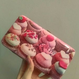 Wallet with cupcakes on it